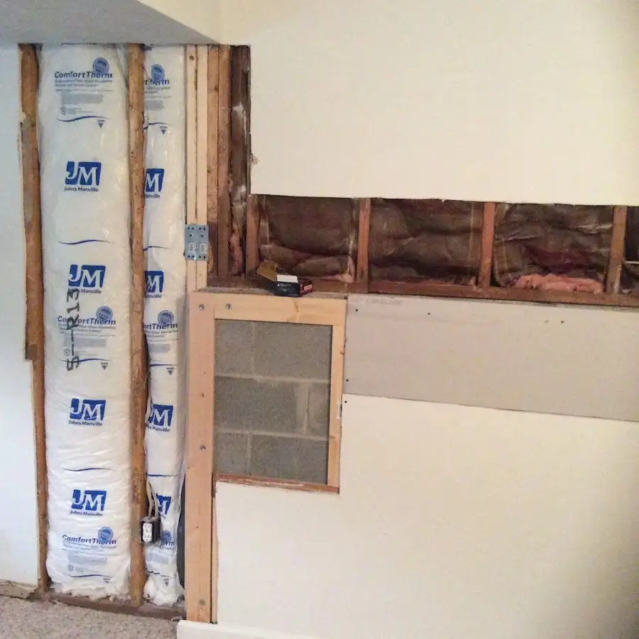 Wall insulation replacement during Structural Drying in Collingdale